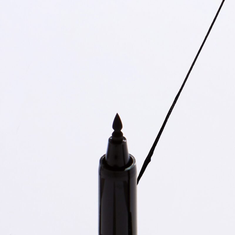 kollab passioncat 2x waterproof ez cone liner delineador a prova dagua com ponta ez cone preto vegano swatch | kollab | k-beauty